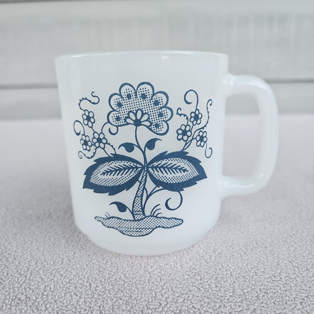 Glasbake Milk Glass Blue Onion Flower Coffee Tea Mug 10oz Heat Resistant VTG